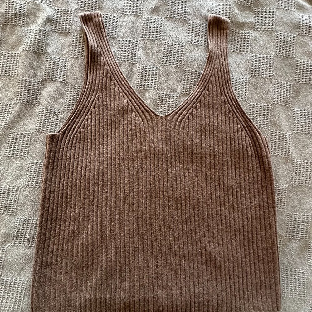 GAP Ribbed Boucle Sweater Tank Top